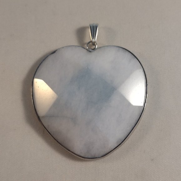 Kyanite Stone Heart Shape Necklace Pendant 40mm Women's Party Gift - Picture 2 of 3